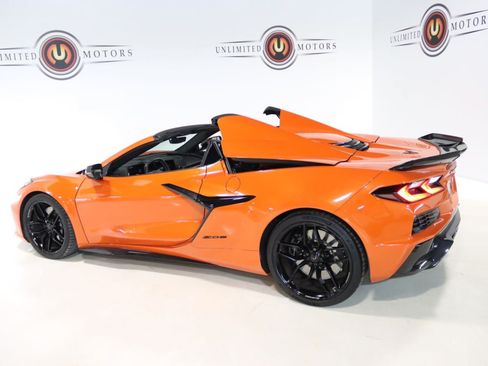 Used 2025 Chevrolet Corvette Z06 RWD image 75