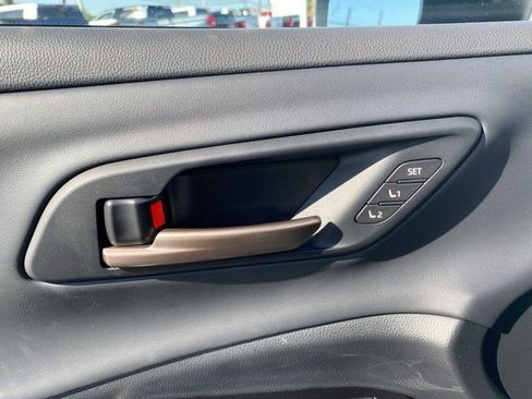 New 2025 Toyota Crown Signia image 24