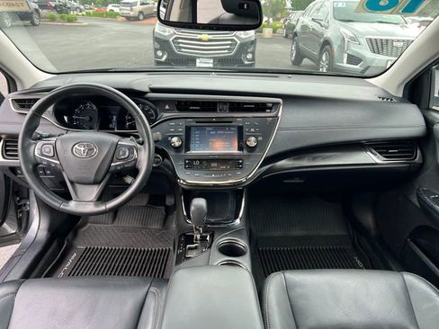 Used 2018 Toyota Avalon Limited w/ All Weather Liner Package FWD image 12