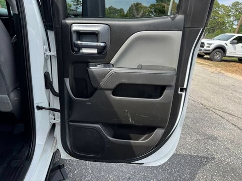 Used 2019 Chevrolet Silverado 2500 W/T AWD/4WD image 12