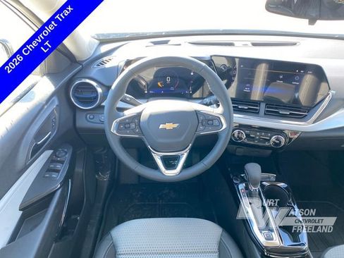 New 2026 Chevrolet Trax LT w/ Driver Confidence Package FWD image 17