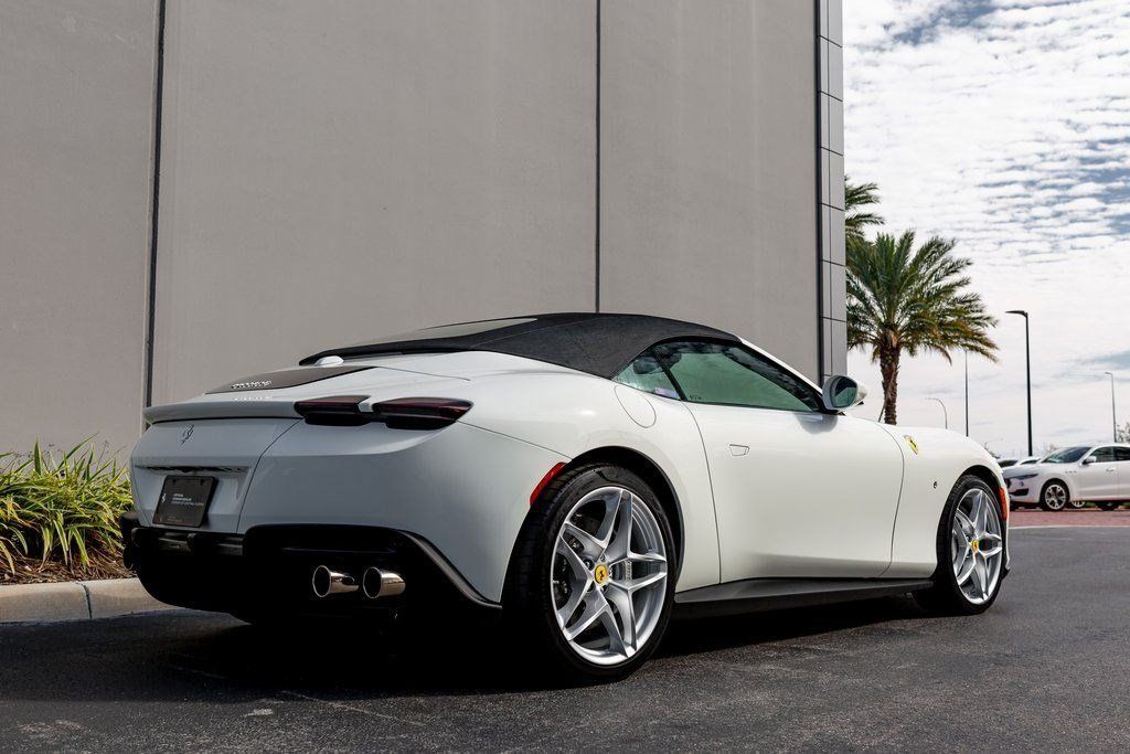 Used 2024 Ferrari Roma Spider RWD image 6