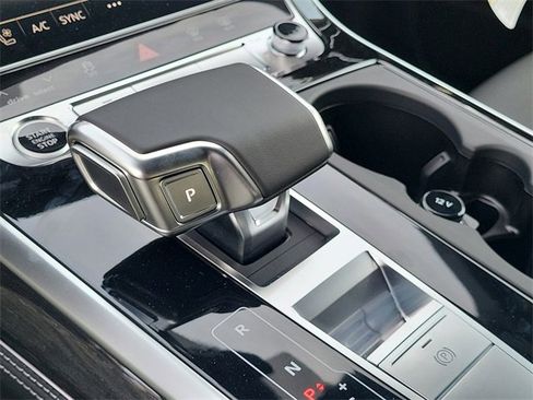 New 2026 Audi Q8 Premium Plus image 24