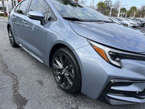 Used 2024 Toyota Corolla SE image 2