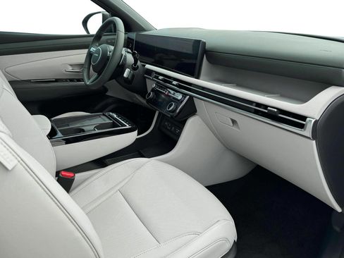 New 2025 Hyundai Tucson Limited image 15