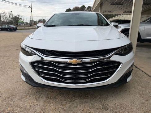 Used 2025 Chevrolet Malibu LT FWD image 5