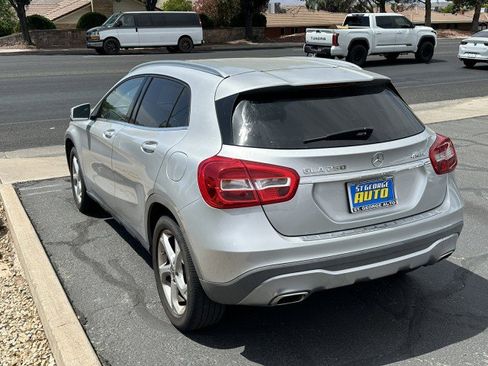 Used 2018 Mercedes-Benz GLA 250 4MATIC image 5