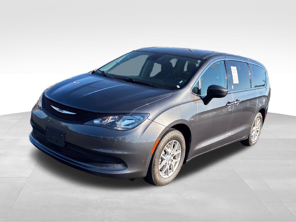 Used 2023 Chrysler Voyager LX FWD image 9