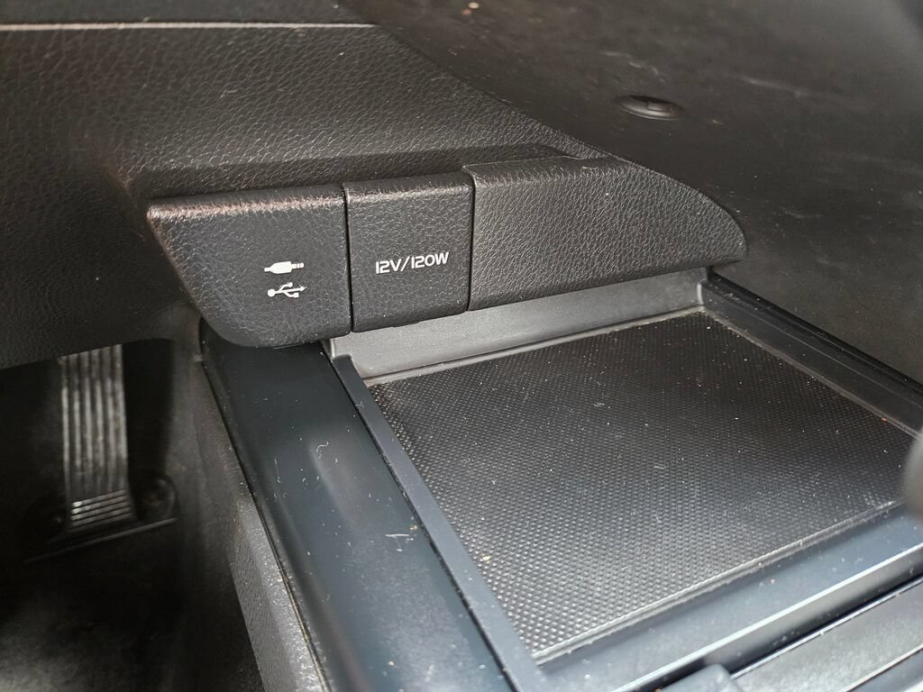 Used 2018 Toyota Camry SE FWD image 23