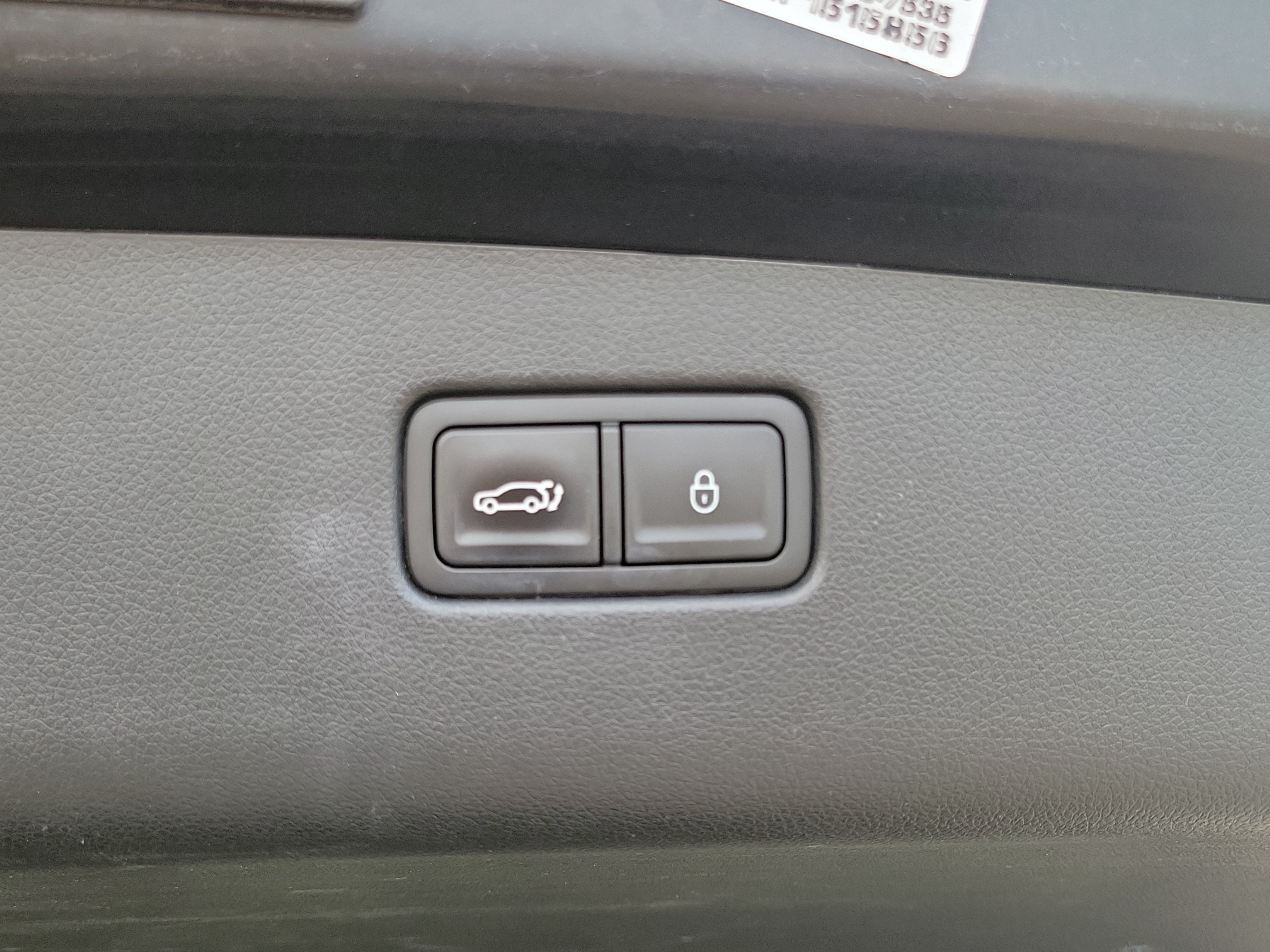 Certified 2024 Genesis GV70 2.5T w/ Select Package AWD/4WD image 19