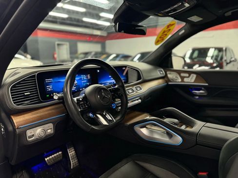 Used 2024 Mercedes-Benz GLS 63 AMG GLS 63 4MATIC Sport Utility 4D image 21