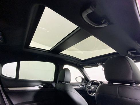 New 2025 Alfa Romeo Stelvio Sprint image 37