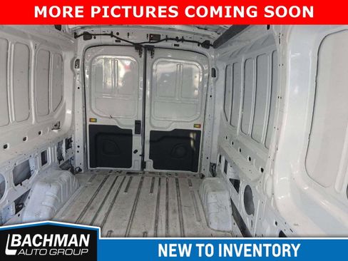 Used 2023 Ford Transit 250 T250 image 4