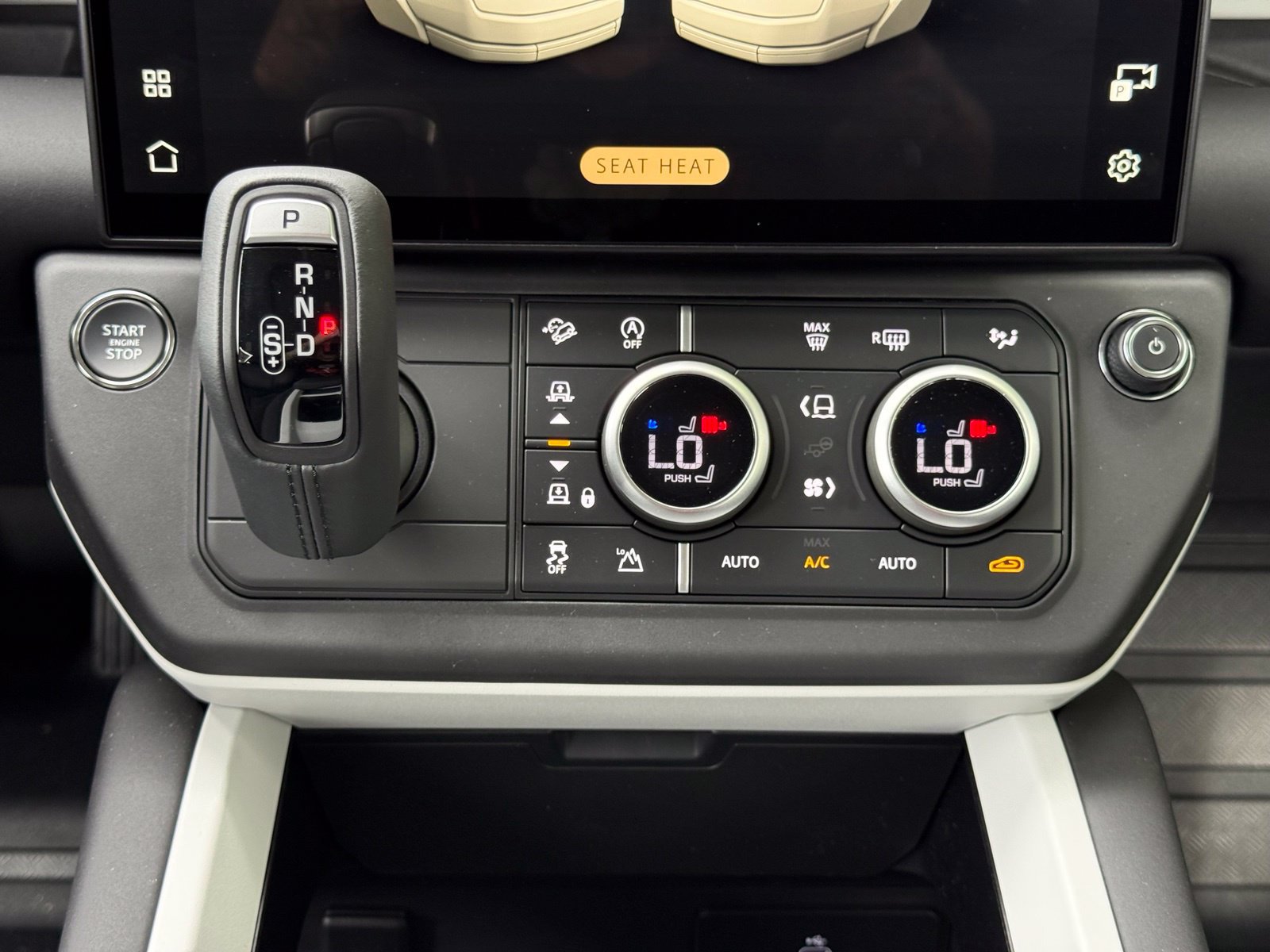 New 2026 Land Rover Defender 110 S AWD/4WD image 28