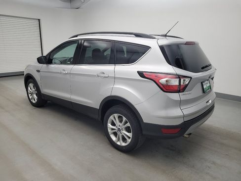 Used 2018 Ford Escape SE w/ Ford Safe & Smart Package FWD image 3