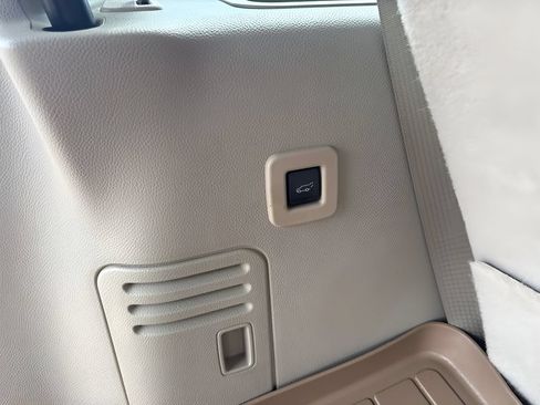 Used 2015 Lincoln Navigator 4WD image 31