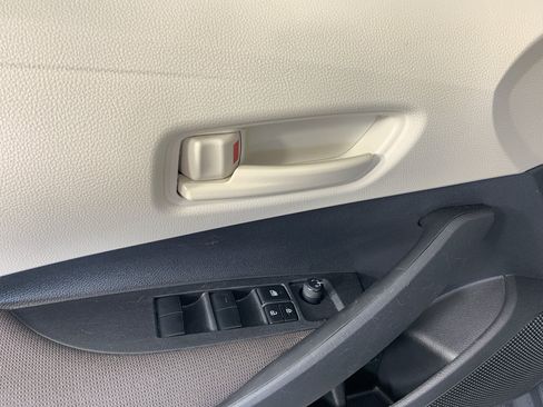 Used 2023 Toyota Corolla LE FWD image 14