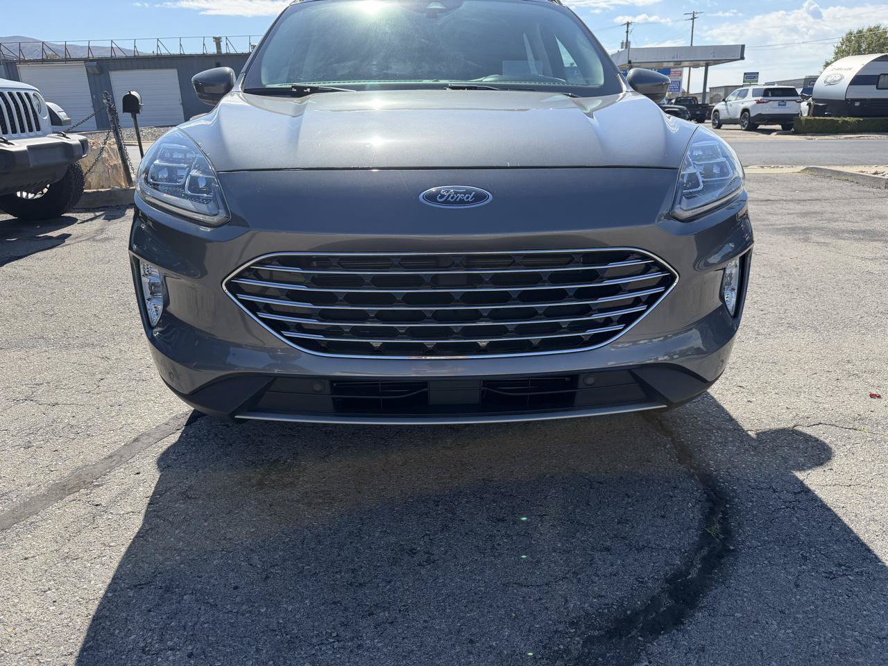 Used 2021 Ford Escape Titanium w/ Titanium Elite Package AWD/4WD image 2