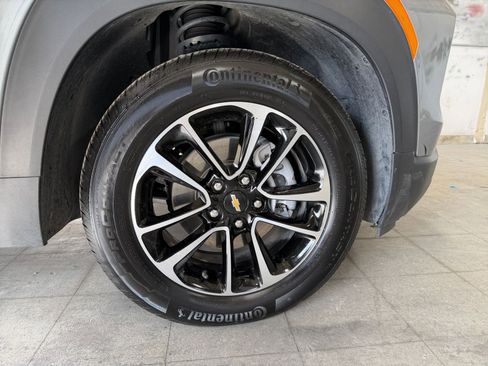 Used 2025 Chevrolet TrailBlazer LT image 28