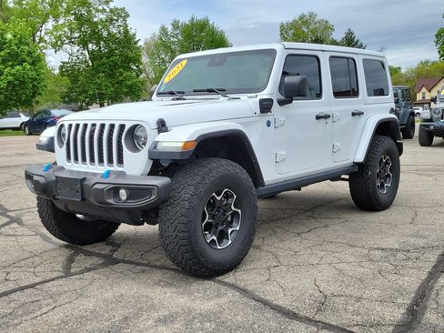 Used 2021 Jeep Wrangler Unlimited Rubicon 4xe w/ Cold Weather Group AWD/4WD image 2