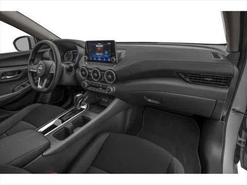 Used 2025 Nissan Sentra SV image 11
