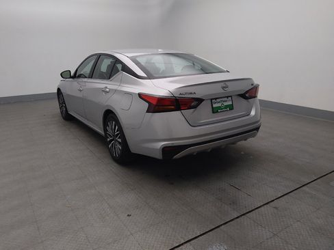Used 2024 Nissan Altima 2.5 SV image 6