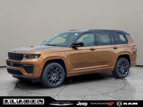 New 2026 Jeep Grand Cherokee L Summit AWD/4WD image 1