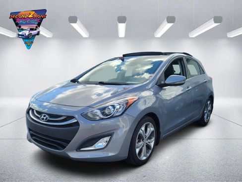 Used 2013 Hyundai Elantra GT w/ Style Pkg FWD image 3