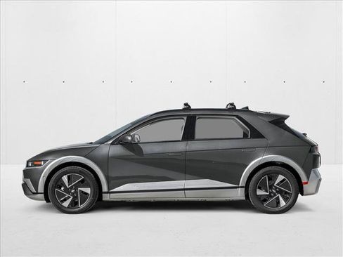 New 2026 Hyundai Ioniq 5 SEL RWD image 3
