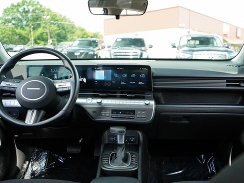 Used 2026 Hyundai Kona SEL Sport FWD image 9