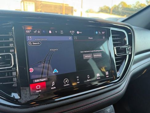 Used 2024 Dodge Durango R/T image 11