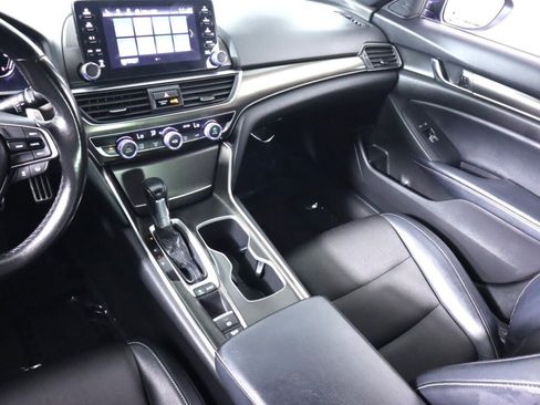 Used 2018 Honda Accord Sport image 32