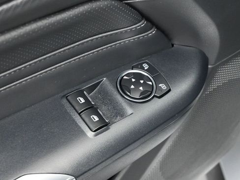 Used 2025 Ford Mustang Premium image 10