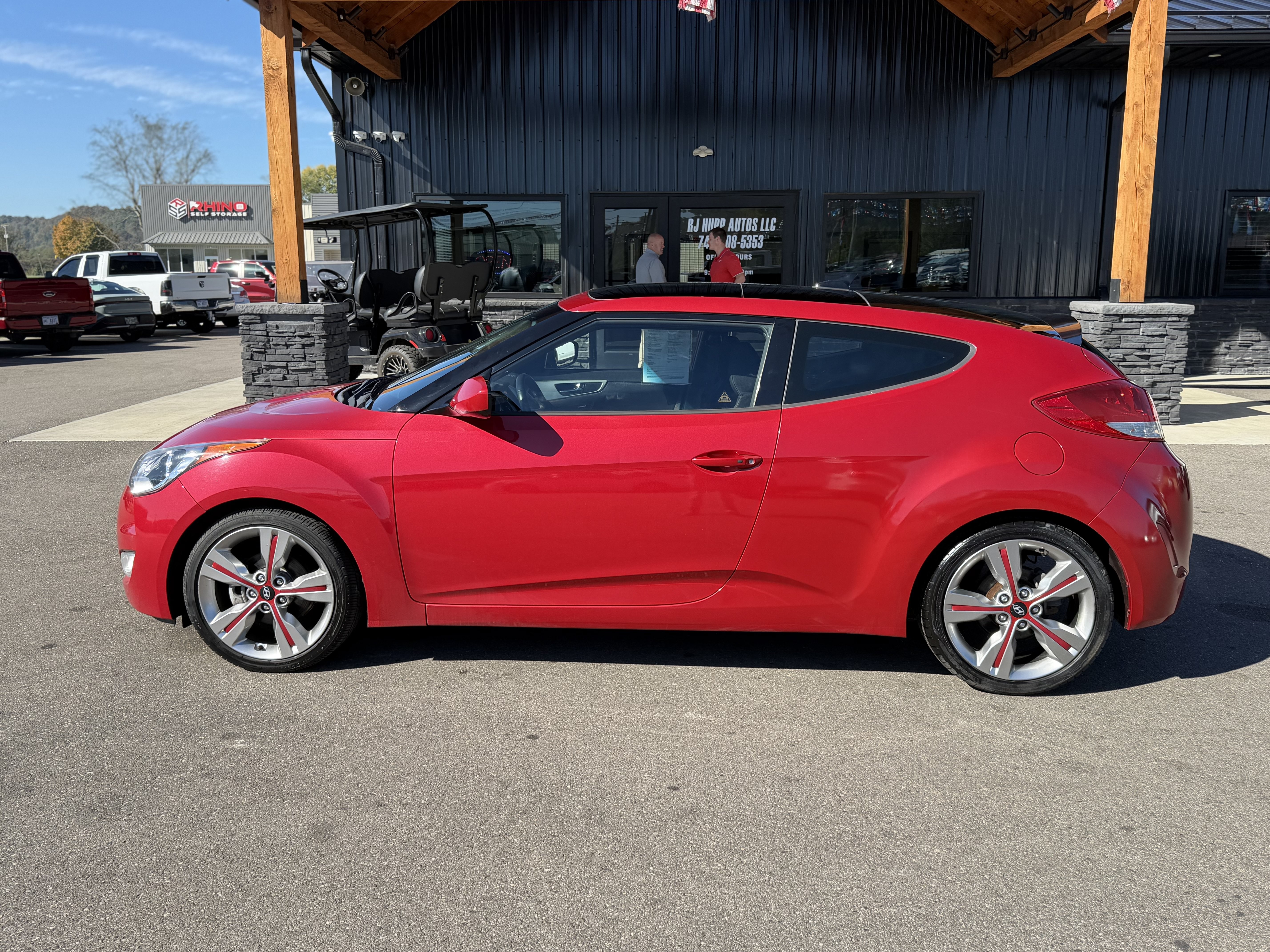 Used 2017 Hyundai Veloster Value Edition FWD image 20