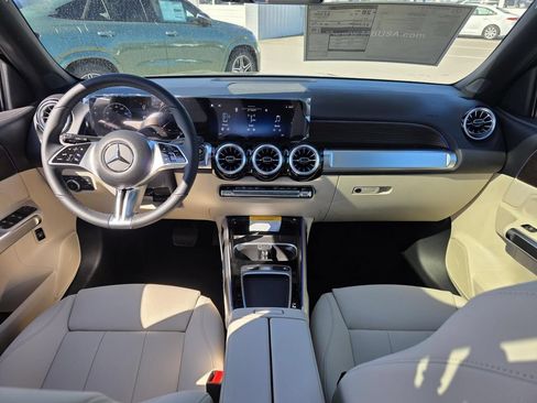Used 2026 Mercedes-Benz GLB 250 image 24