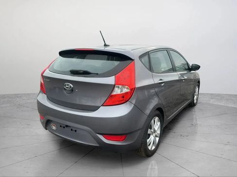 Used 2014 Hyundai Accent SE image 5