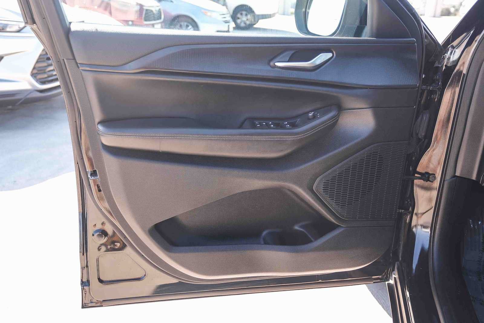 Used 2024 Jeep Grand Cherokee Laredo RWD image 21