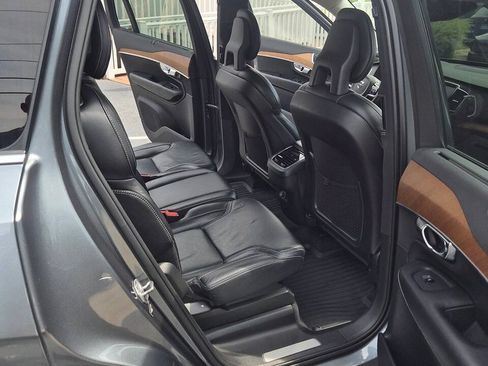 Used 2018 Volvo XC90 T6 Inscription w/ Convenience Package AWD/4WD image 19