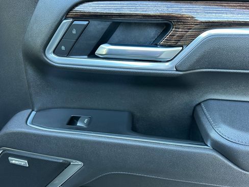 Used 2025 GMC Sierra 1500 Elevation w/ Preferred Package image 21