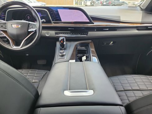 Certified 2024 Cadillac Escalade ESV Premium Luxury Platinum AWD/4WD image 14