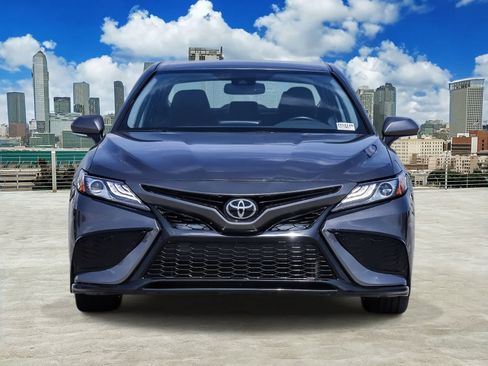 Used 2024 Toyota Camry XSE FWD image 2