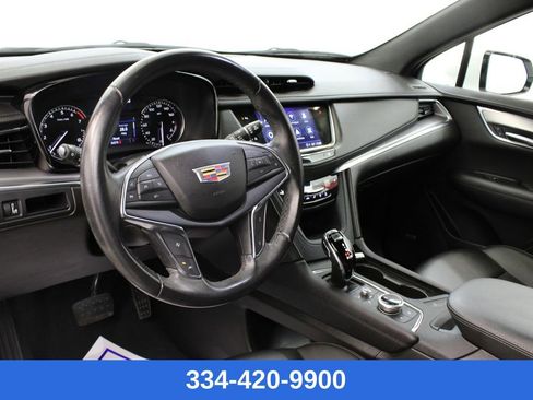 Used 2023 Cadillac XT5 Luxury image 14