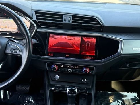 Used 2020 Audi Q3 2.0T Prestige AWD/4WD image 22
