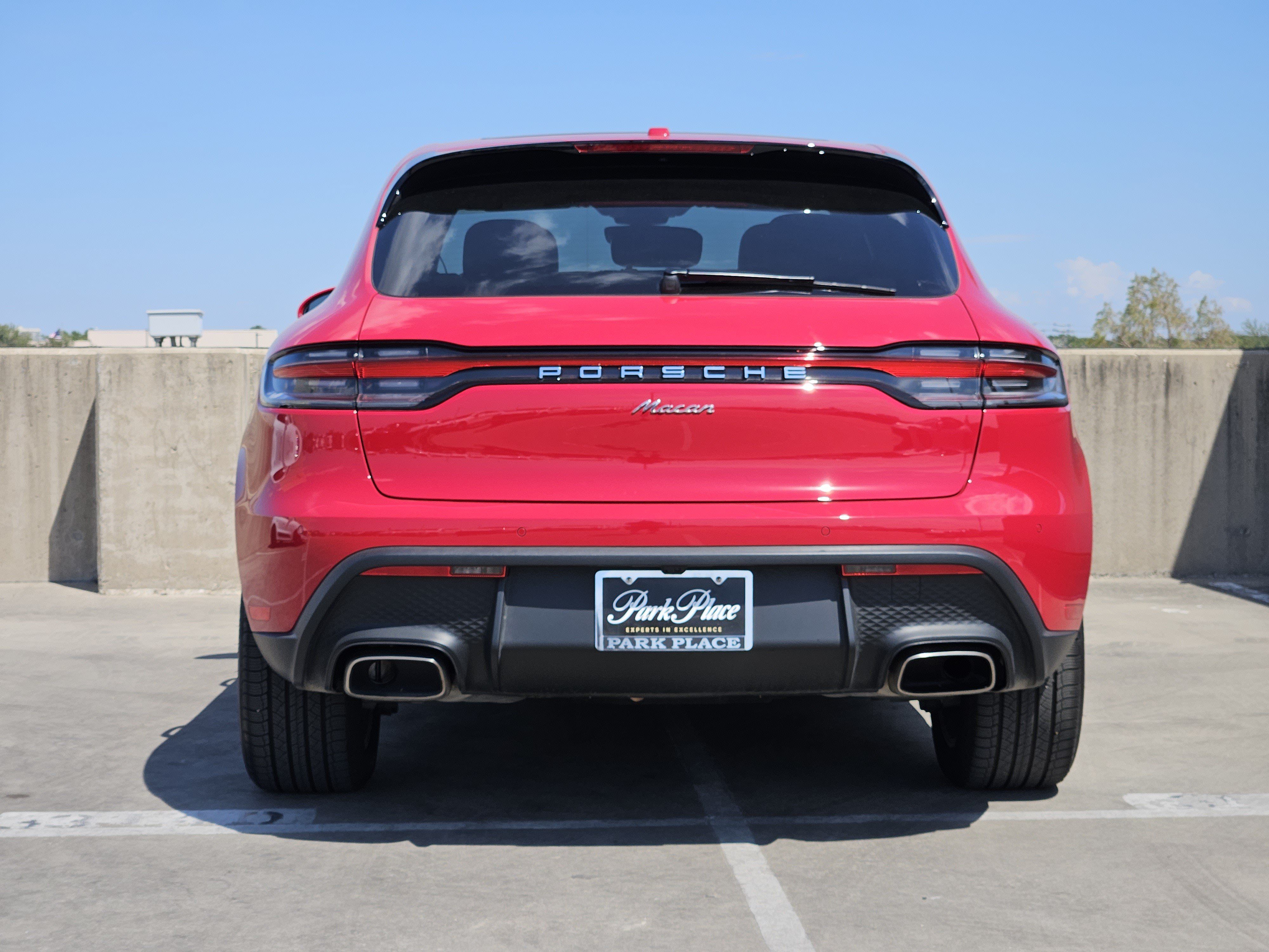 Certified 2026 Porsche Macan AWD/4WD image 7
