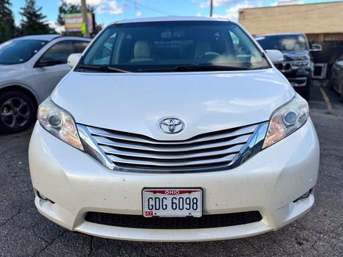 Used 2013 Toyota Sienna Limited w/ Premium Pkg AWD/4WD image 12