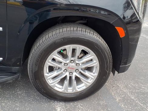 Certified 2024 GMC Yukon SLT image 6
