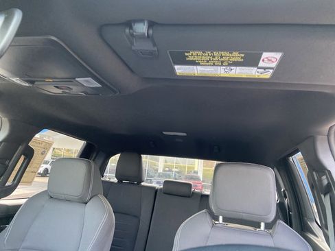 Used 2024 Toyota Tacoma TRD Off-Road image 29