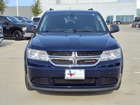 Used 2020 Dodge Journey SE w/ SE Popular Equipment Group image 4