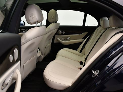 Used 2023 Mercedes-Benz E 450 4MATIC Sedan image 47