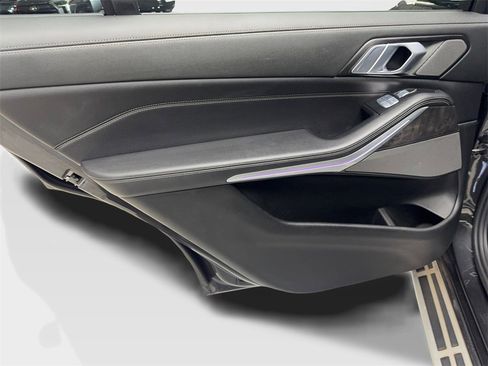 Used 2021 BMW X7 xDrive40i w/ Premium Package image 38